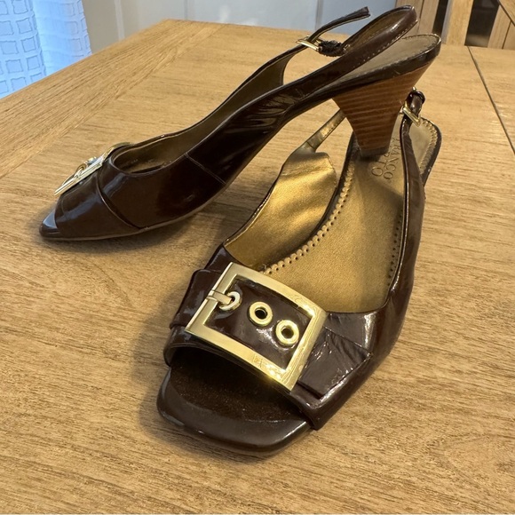 Franco Sarto Patent Leather Chocolate Brown Slingback Shoes - Size 8 - Picture 4 of 6